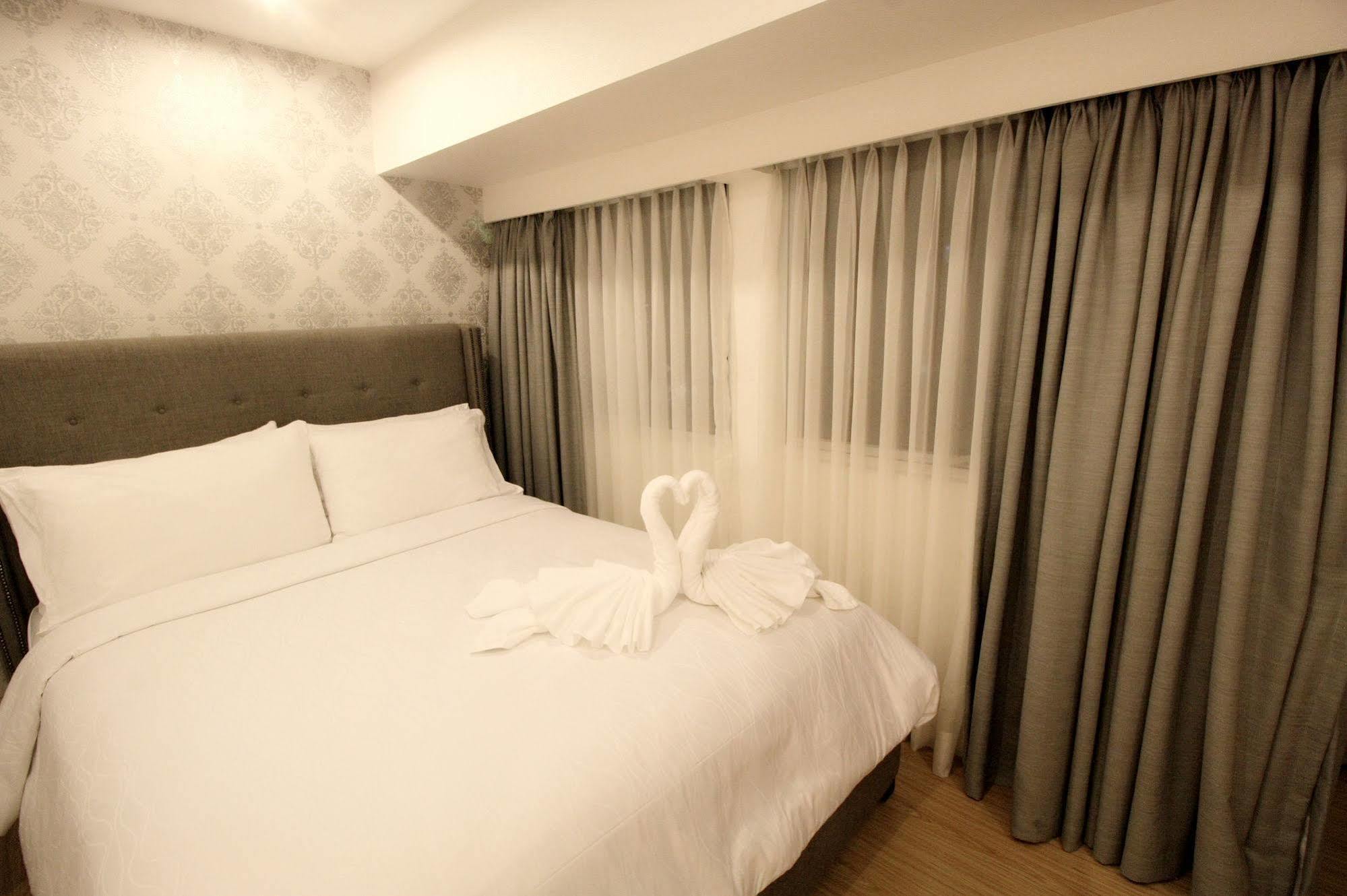 Maxstays - Max Style @ Fort Victoria Makati City Dış mekan fotoğraf